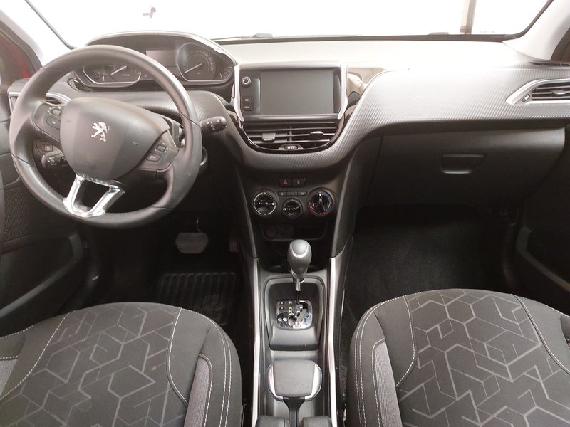 Peugeot 2008 automatik • panorama • senzori za parkiranje straga — 18
