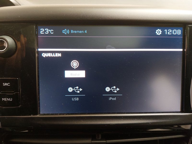 Peugeot 2008 automatik • panorama • senzori za parkiranje straga — 21