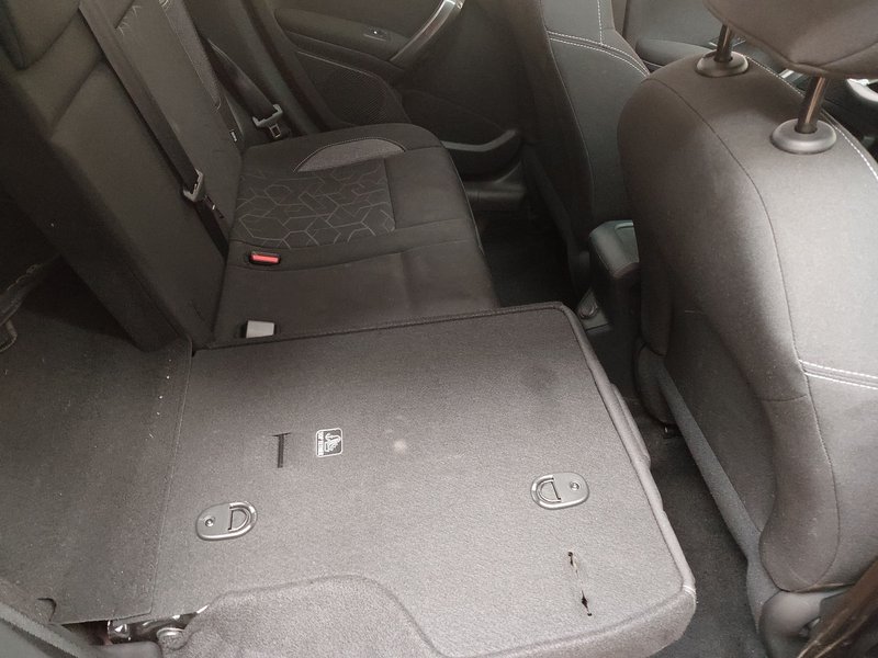 Peugeot 2008 automatik • panorama • senzori za parkiranje straga — 23