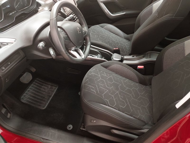 Peugeot 2008 automatik • panorama • senzori za parkiranje straga — 6