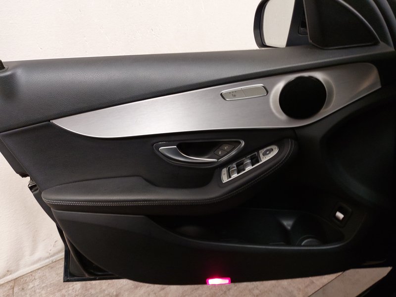 Mercedes-Benz C 220 d automatik T Avantgarde • ACC • električna peta vrata — 5