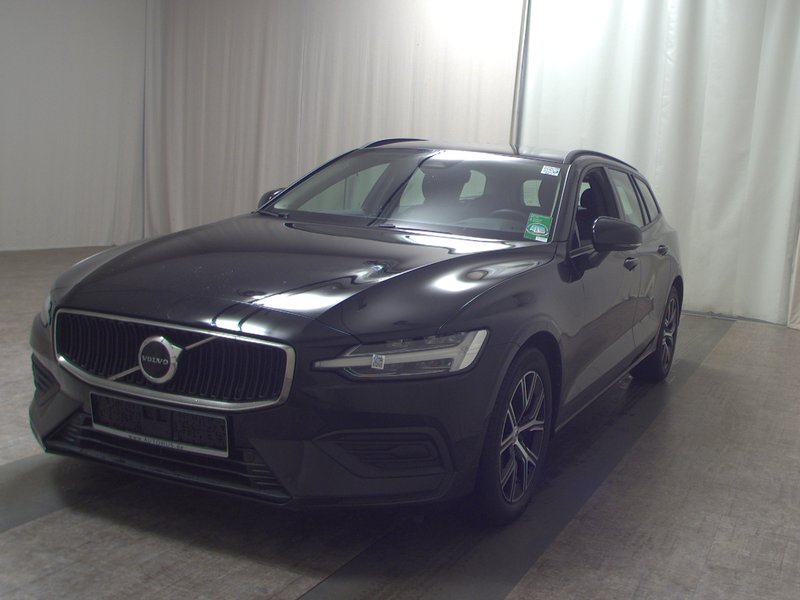 Volvo V60 B3 automatik Essential • Full LED • digitalni instrumenti — 2