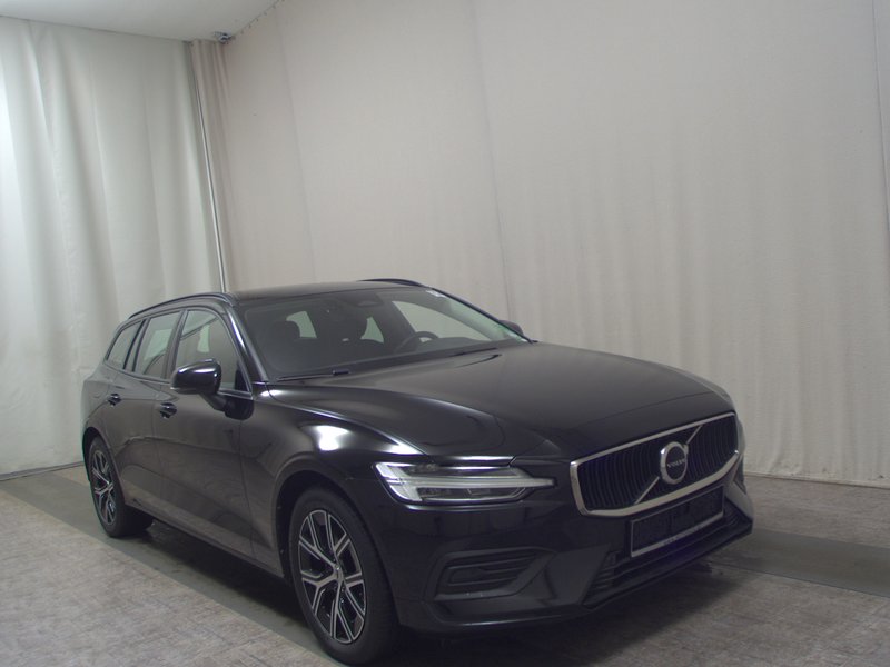 Volvo V60 B3 automatik Essential • Full LED • digitalni instrumenti — 3