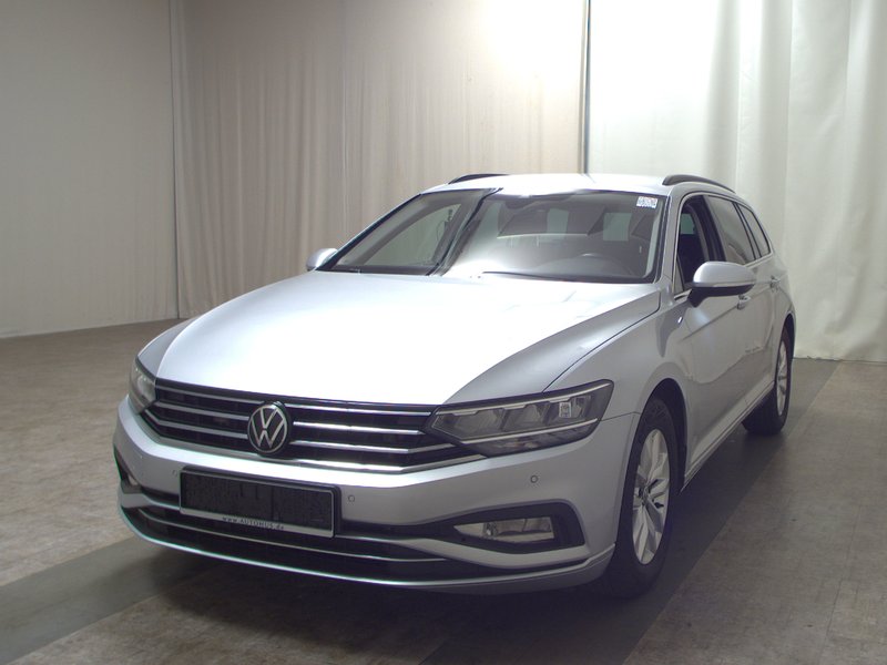 Volkswagen Passat 2.0 TDI Business automatik • ACC • AHK — 14