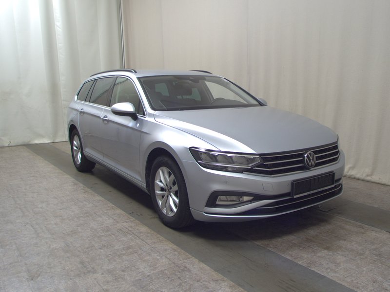 Volkswagen Passat 2.0 TDI Business automatik • ACC • AHK — 15