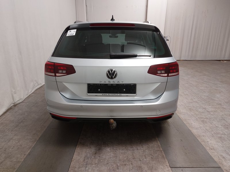 Volkswagen Passat 2.0 TDI Business automatik • ACC • AHK — 18