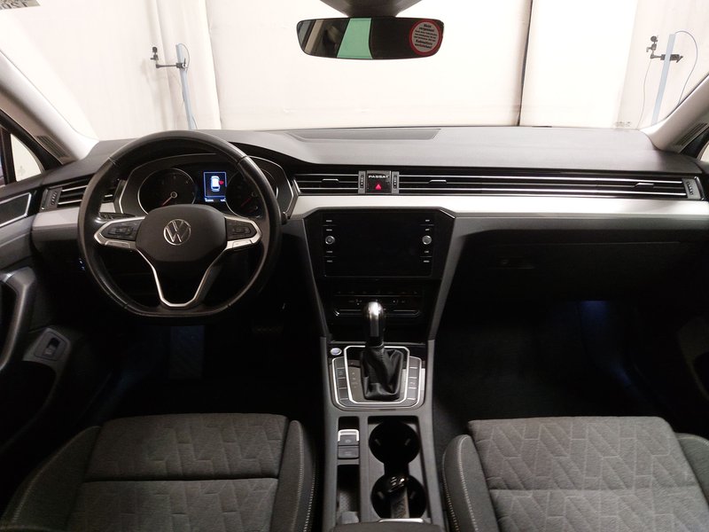 Volkswagen Passat 2.0 TDI Business automatik • ACC • AHK — 21