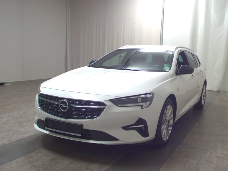 Opel Insignia Sports Tourer 2.0 D Business automatik Elegance • HUD — 2