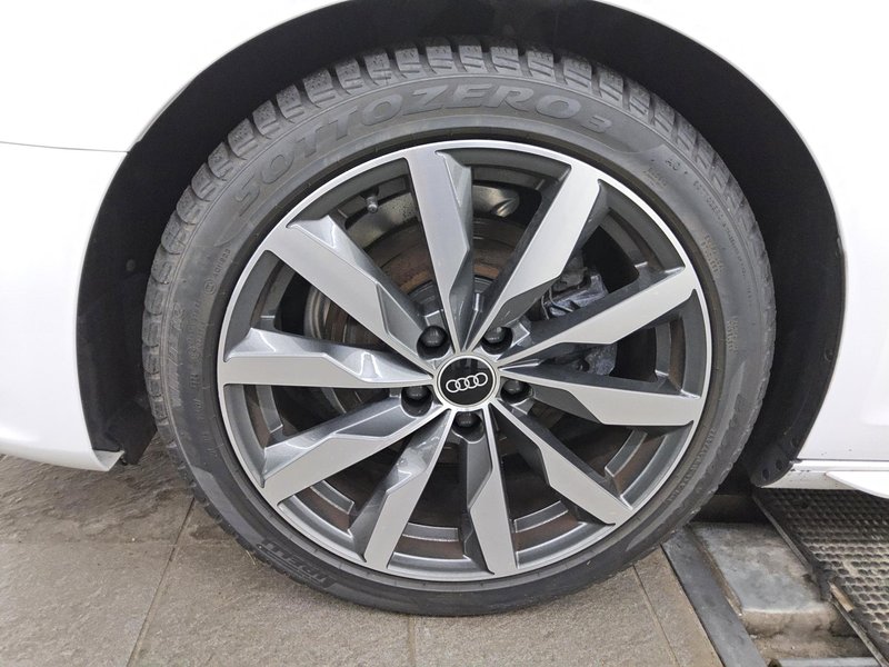 Audi A4 Avant 35 TDI automatik S line • LED • alu felge — 10