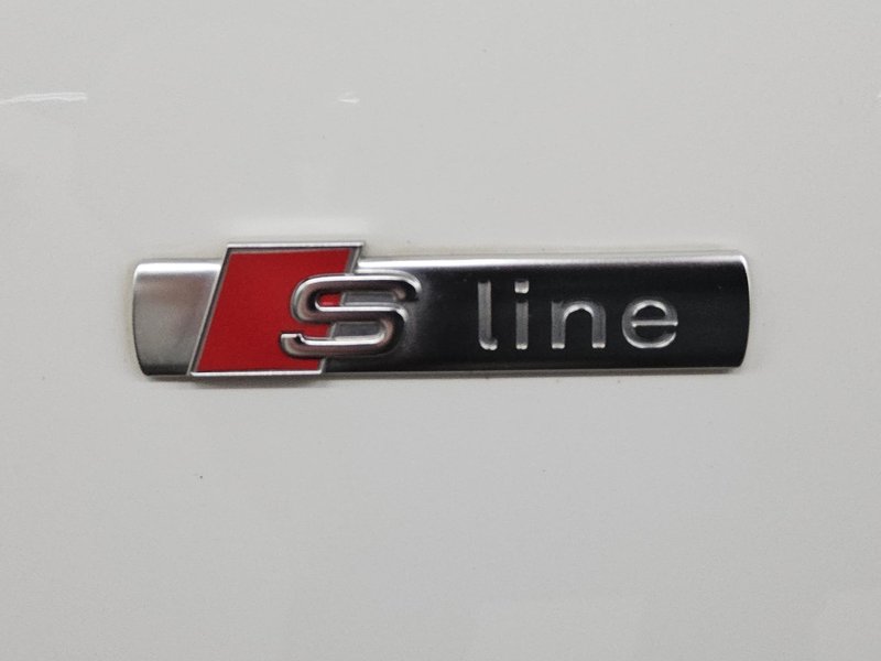 Audi A4 Avant 35 TDI automatik S line • LED • alu felge — 11