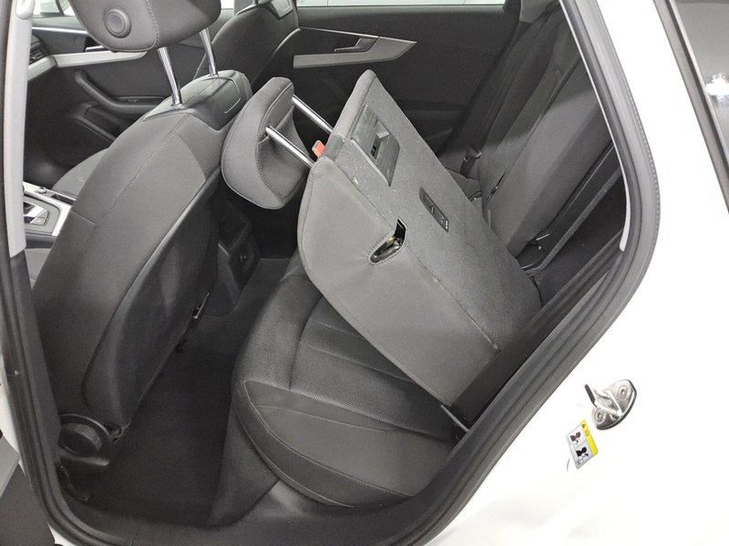 Audi A4 Avant 35 TDI automatik S line • LED • alu felge — 13