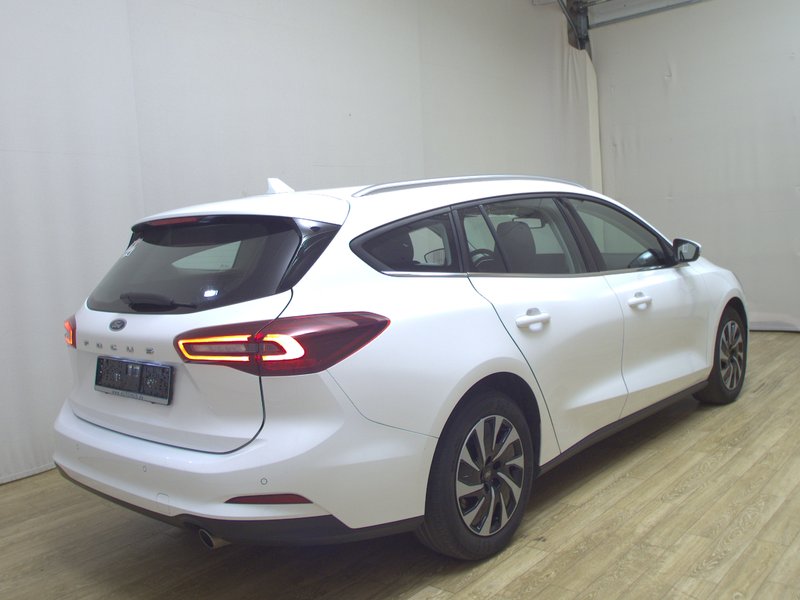 Ford Focus Turnier 1.5 EcoBlue automatik Titanium • LED — 4