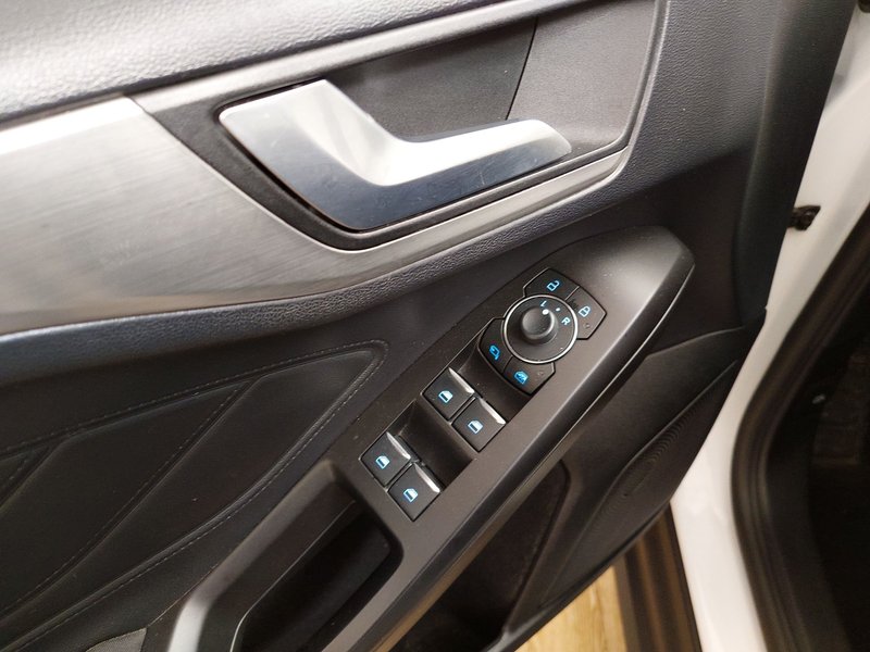 Ford Focus Turnier 1.5 EcoBlue automatik Titanium • LED — 5