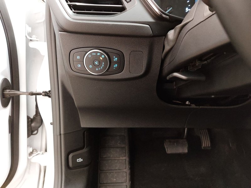 Ford Focus Turnier 1.5 EcoBlue automatik Titanium • LED — 7
