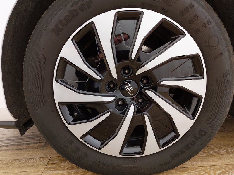 Ford Focus Turnier 1.5 EcoBlue automatik Titanium • LED — 8