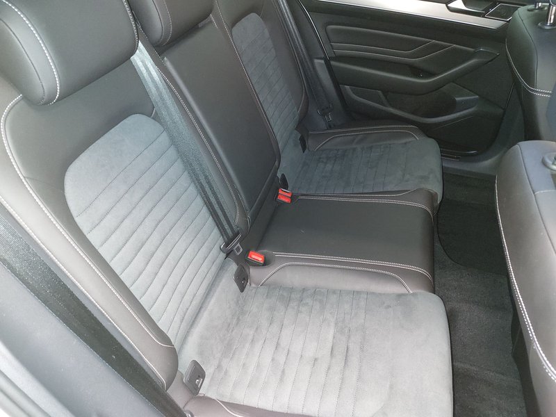 Volkswagen Passat Variant 2.0 TDI automatik R-Line • ACC • Električna peta vrata — 12