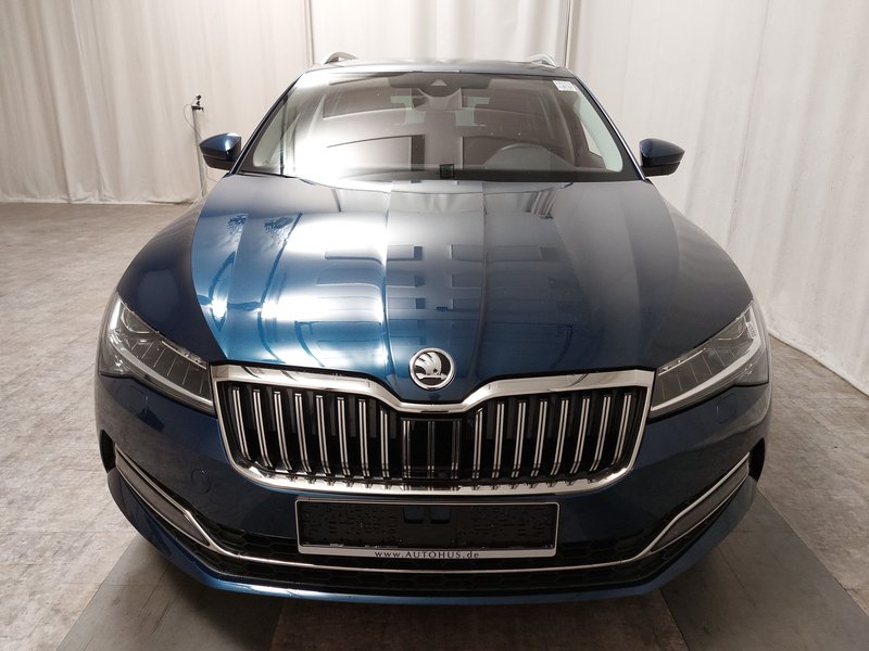 Škoda Superb Combi 2.0 TDI Style automatik • ACC • LED — 9