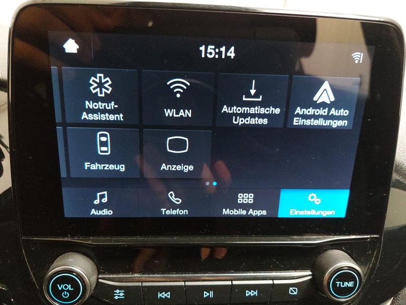Ford Fiesta 1.1 Cool&Connect • LED • automatska klima — 19