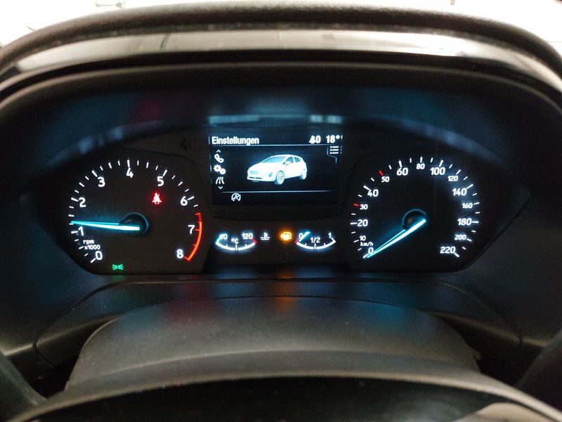 Ford Fiesta 1.1 Cool&Connect • LED • automatska klima — 21