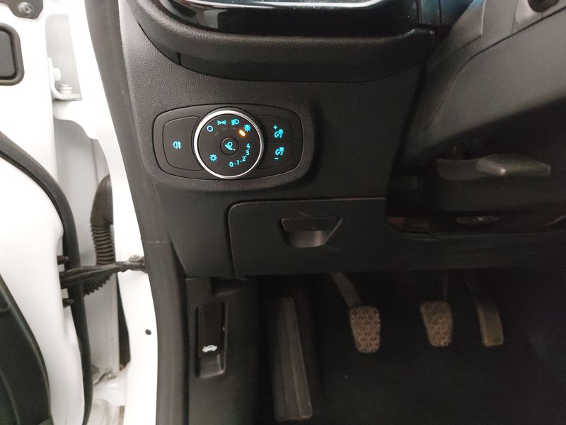 Ford Fiesta 1.1 Cool&Connect • LED • automatska klima — 7