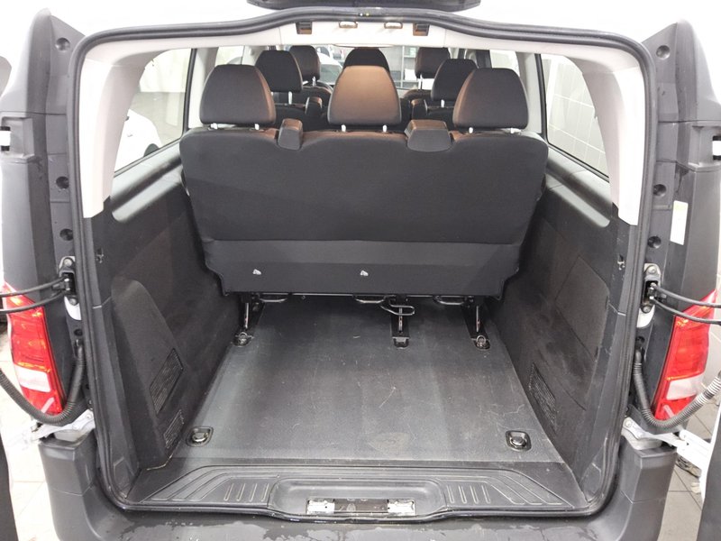 Mercedes-Benz Vito Tourer 114 CDI (ekstra duga izvedba) automatik • koža — 11