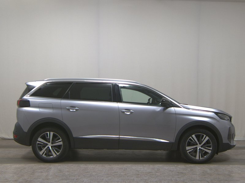 Peugeot 5008 BlueHDi 130 automatik Allure • Full LED • digitalni instrumenti
