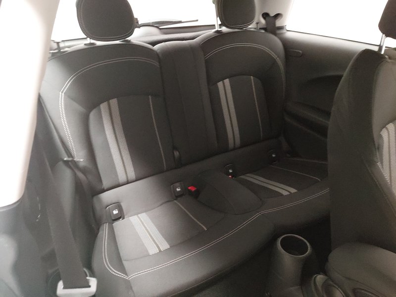 MINI Cooper SE Essential Trim • Full LED • digitalni instrumenti — 12