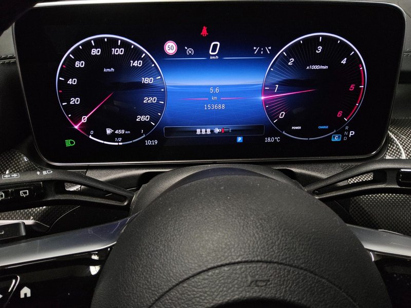 Mercedes-Benz C 200 d karavan automatik AMG Line • LED • digitalni instrumenti — 8