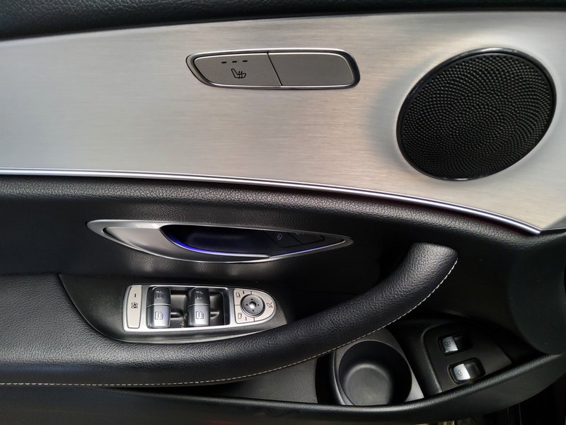 Mercedes-Benz E 300 e karavan automatik Avantgarde • 360° kamera • ACC — 10