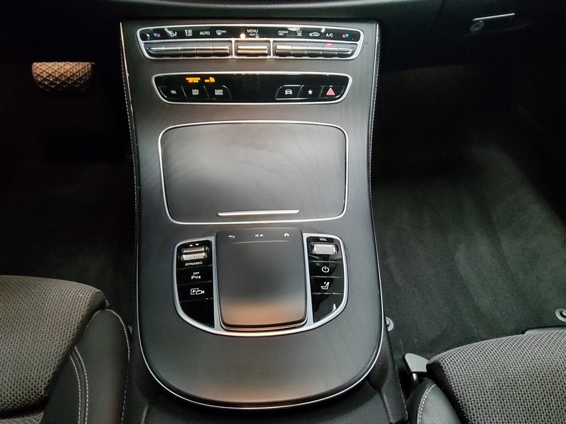 Mercedes-Benz E 300 e karavan automatik Avantgarde • 360° kamera • ACC — 6