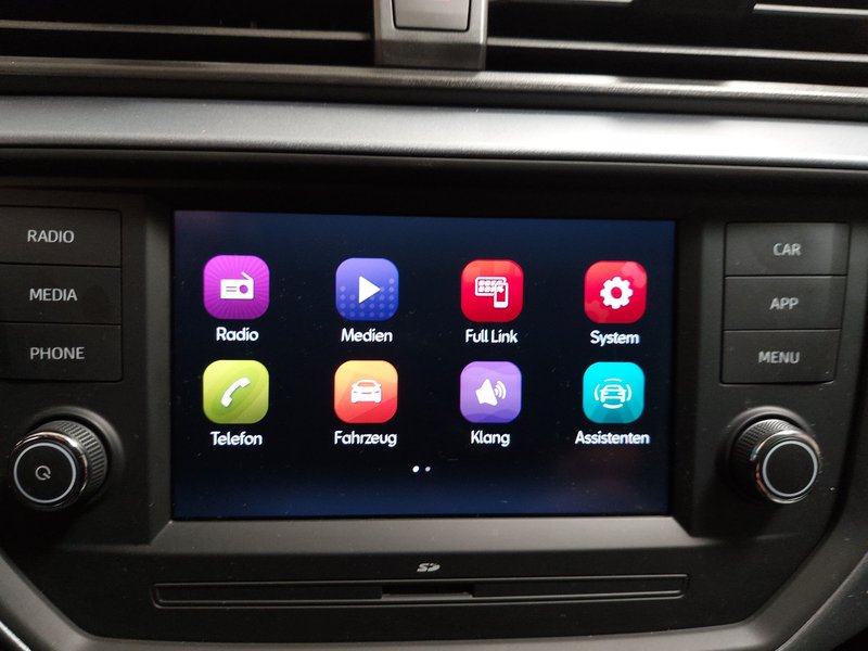 SEAT Arona 1.0 TSI Style • digitalni instrumenti — 19
