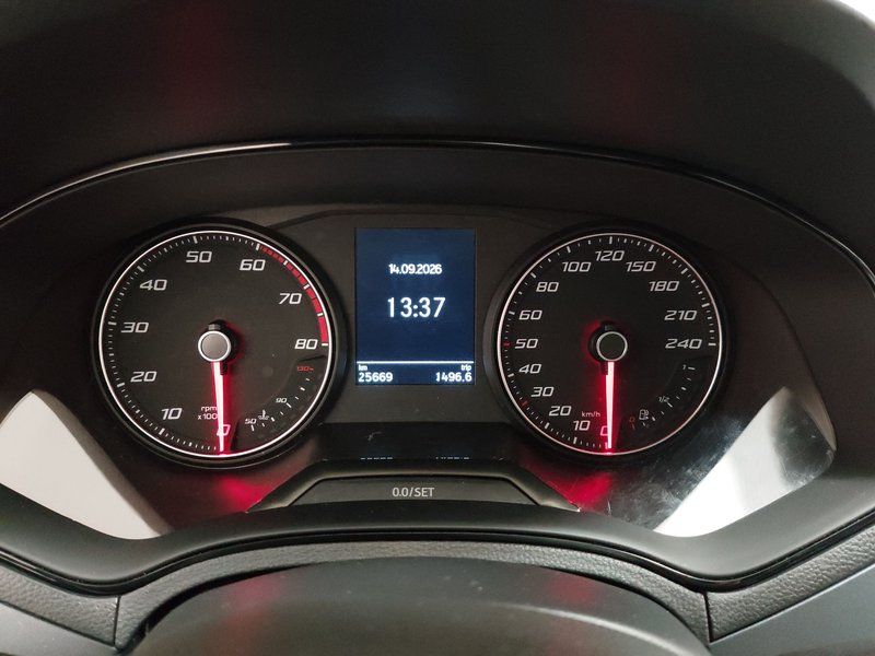 SEAT Arona 1.0 TSI Style • digitalni instrumenti — 20