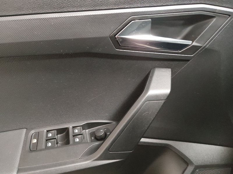 SEAT Arona 1.0 TSI Style • digitalni instrumenti — 5