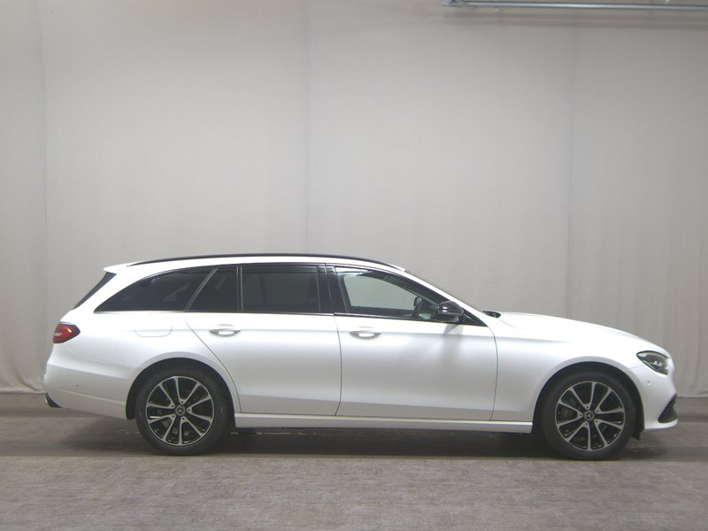 Mercedes-Benz E 220 d karavan automatik Avantgarde • ACC • LED