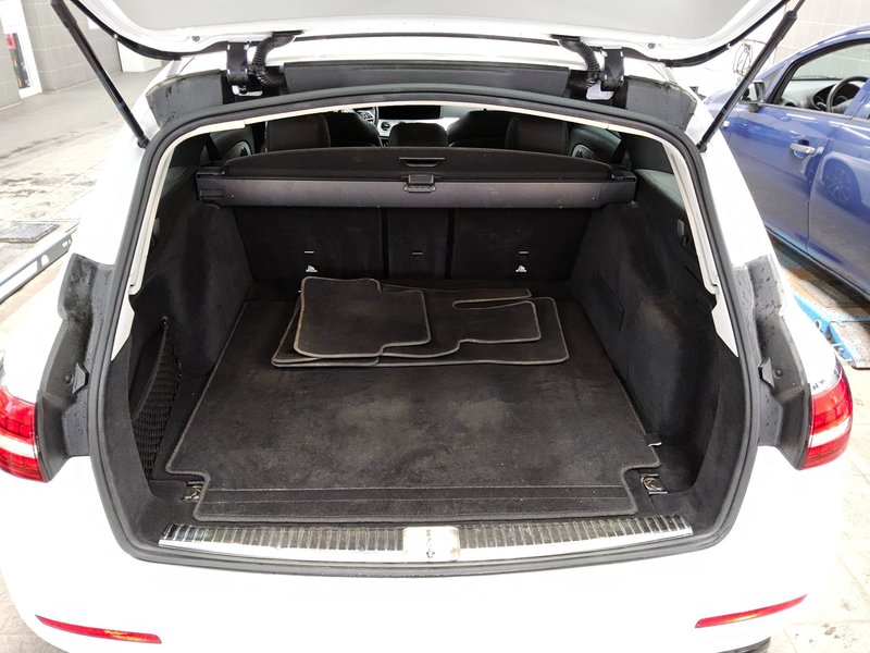 Mercedes-Benz E 220 d karavan automatik Avantgarde • ACC • LED — 12