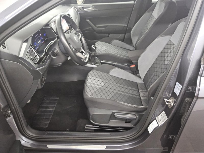 Volkswagen Taigo 1.0 TSI R-Line • Full LED — 9