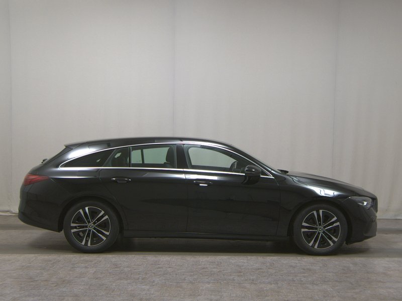 Mercedes-Benz CLA 180 Shooting Brake automatik • el. peta vrata • Full LED