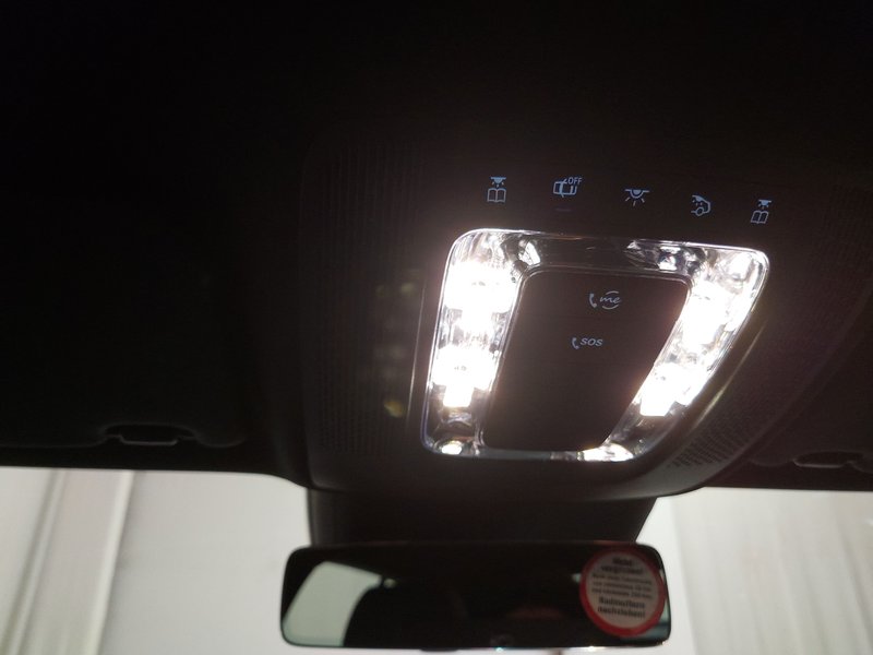 Mercedes-Benz CLA 180 Shooting Brake automatik • el. peta vrata • Full LED — 13