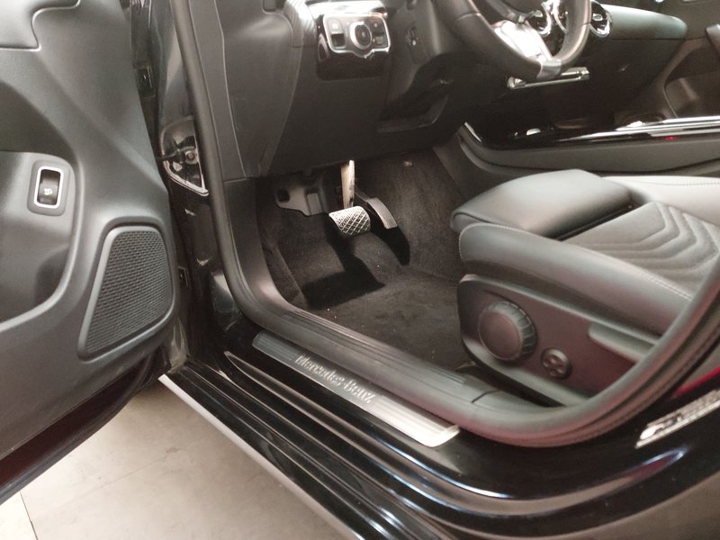Mercedes-Benz CLA 180 Shooting Brake automatik • el. peta vrata • Full LED — 7