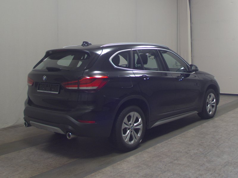 BMW X1 sDrive20d automatik xLine • Full LED — 4