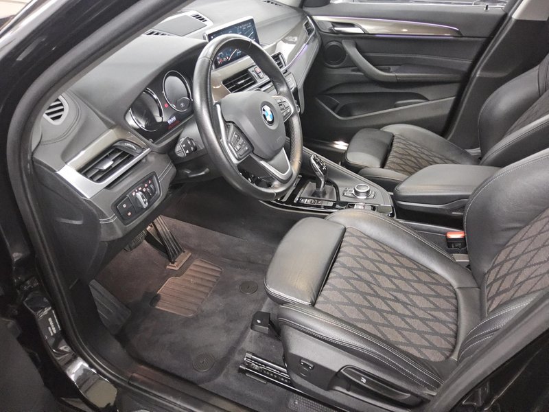 BMW X1 sDrive20d automatik xLine • Full LED — 8
