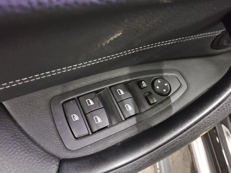 BMW X1 sDrive20d automatik xLine • Full LED — 9