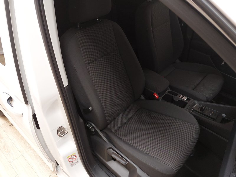 Volkswagen Caddy Maxi 2.0 TDI automatik — 10