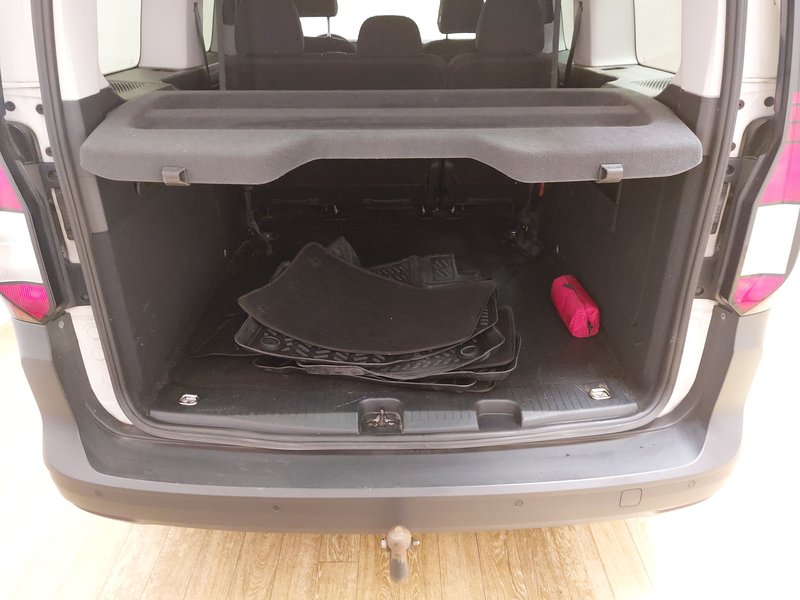 Volkswagen Caddy Maxi 2.0 TDI automatik — 15