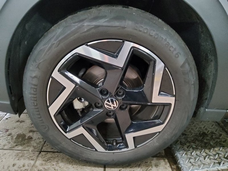 Volkswagen Taigo 1.0 TSI R-Line • ACC • Full LED — 11