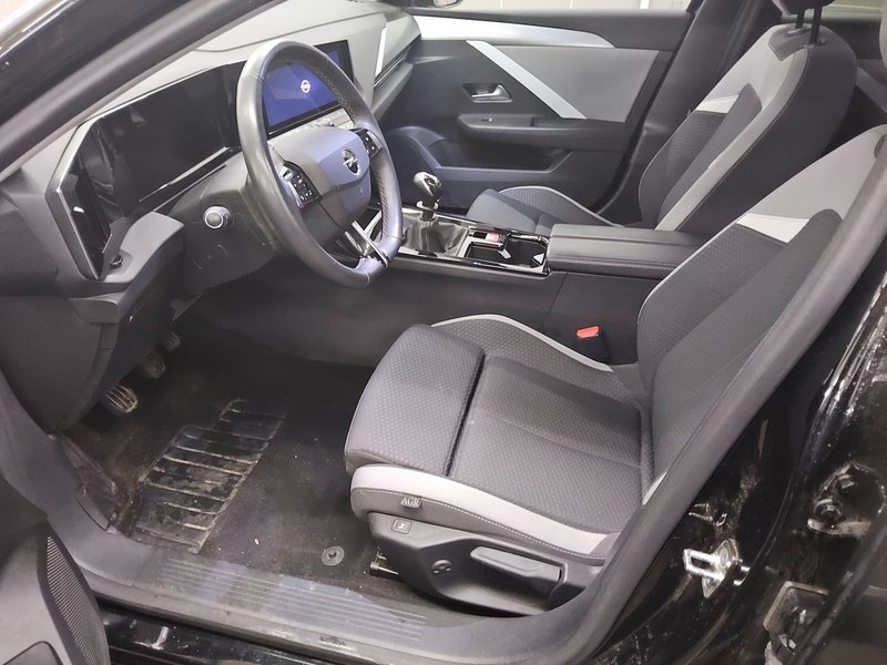 Opel Astra 1.5 D Business Edition • Full LED • digitalni instrumenti — 9
