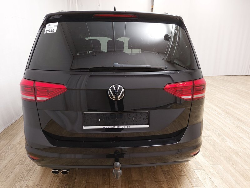 Volkswagen Touran 2.0 TDI Highline automatik • ACC • kuka za vuču — 14