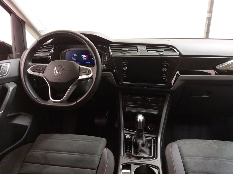 Volkswagen Touran 2.0 TDI Highline automatik • ACC • kuka za vuču — 17