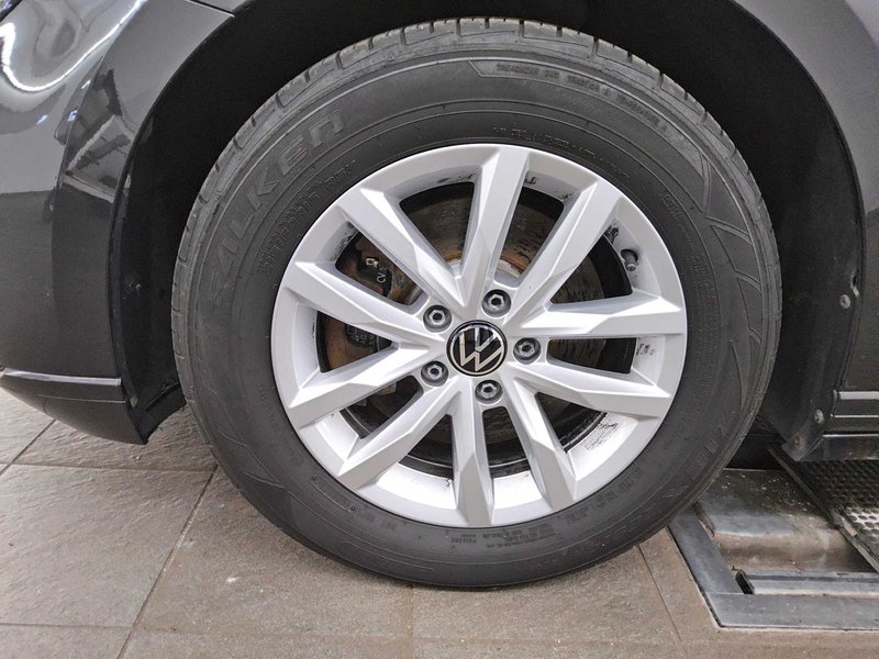 Volkswagen Passat Variant 2.0 TDI automatik • AHK • bežično punjenje — 11