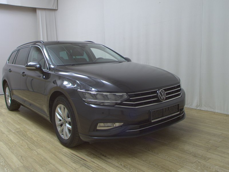 Volkswagen Passat Variant 2.0 TDI automatik • AHK • bežično punjenje — 3